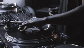 curso-dj-vinil-1024×683