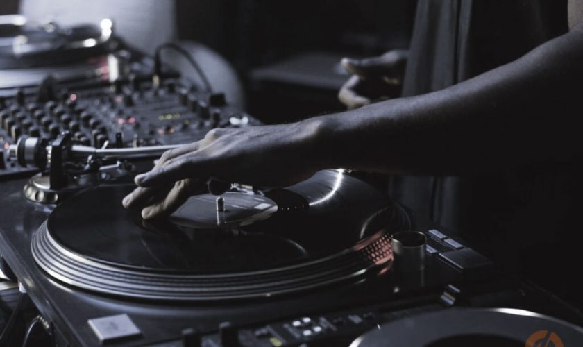 curso-dj-vinil-1024×683